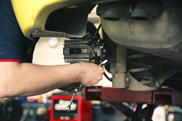 Servis mehanike na automobilima